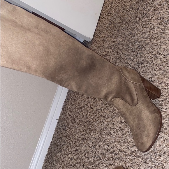 Boots - Picture 2 of 2